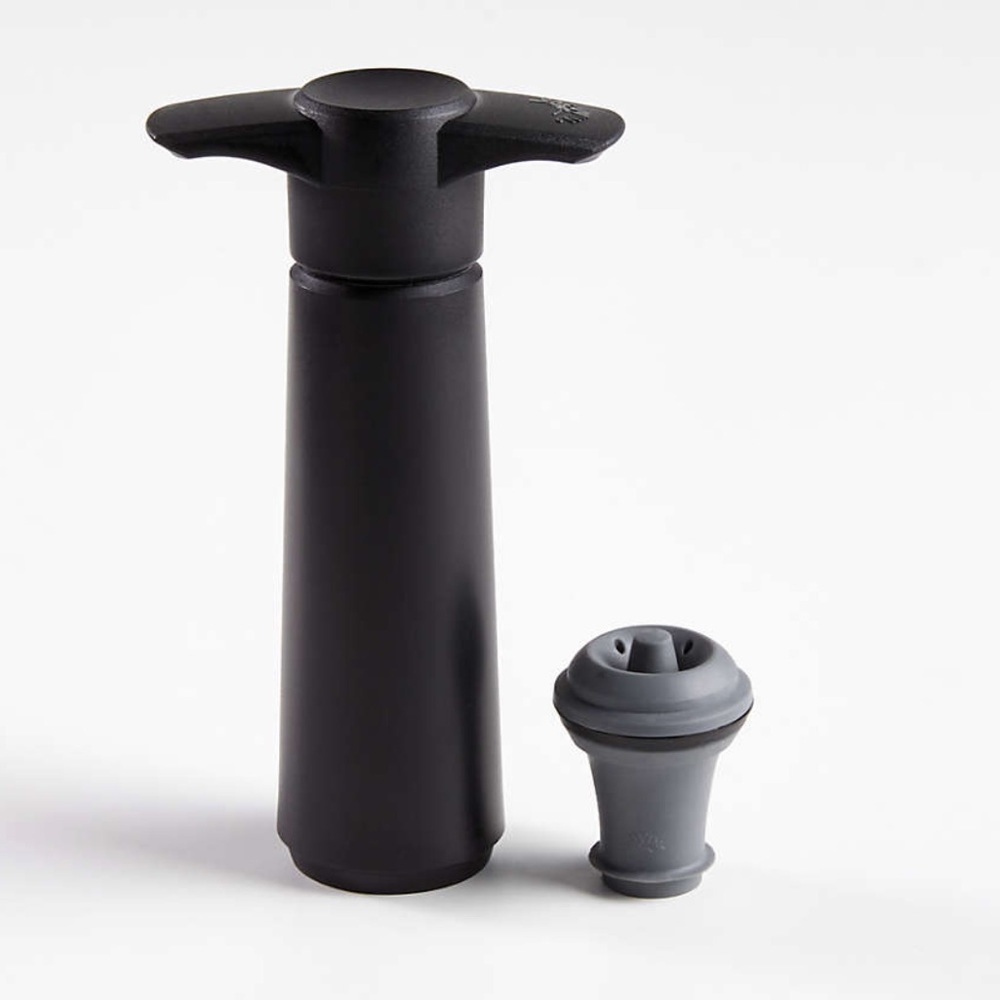 VacuVin Wine Saver Pump With Stoppers NWT